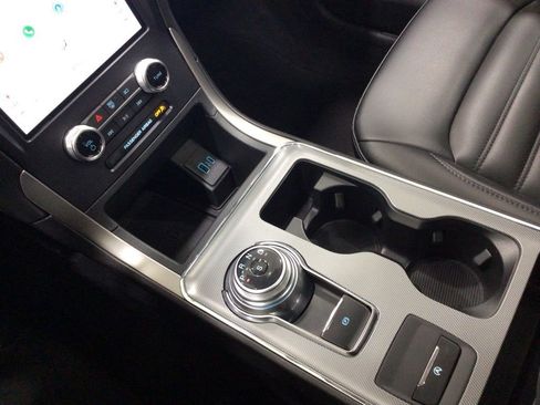 Used 2021 Ford Edge SEL w/ Convenience Package image 20