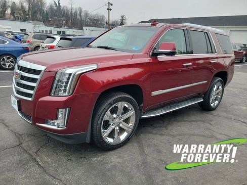 Used 2018 Cadillac Escalade Premium Luxury image 3