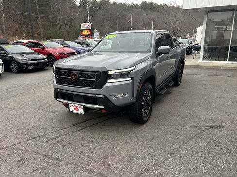 Used 2023 Nissan Frontier PRO-4X w/ Pro Convenience Package image 4