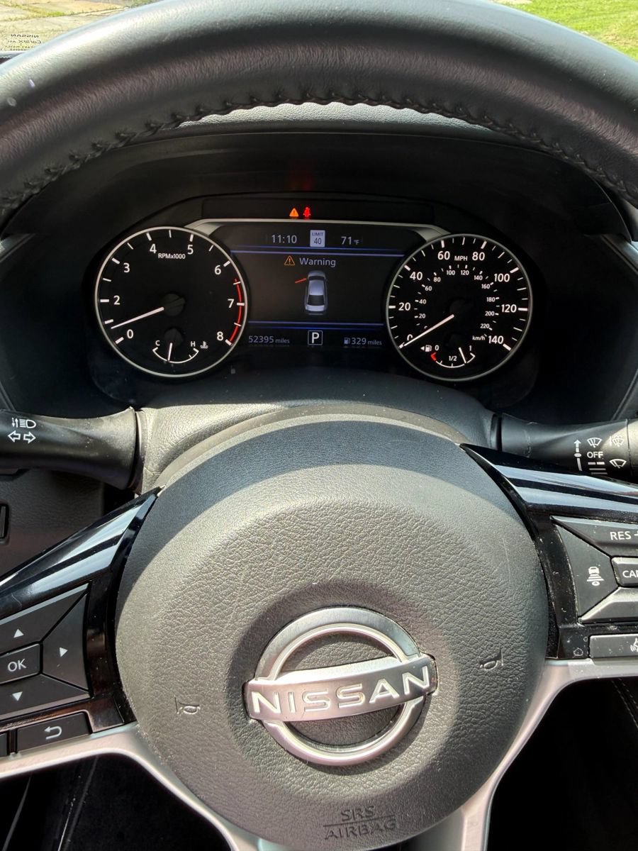 Used 2023 Nissan Altima 2.5 SV w/ SV Premium Package FWD image 9