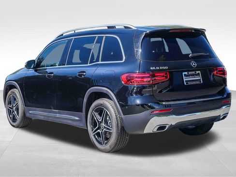 New 2026 Mercedes-Benz GLB 250 image 4