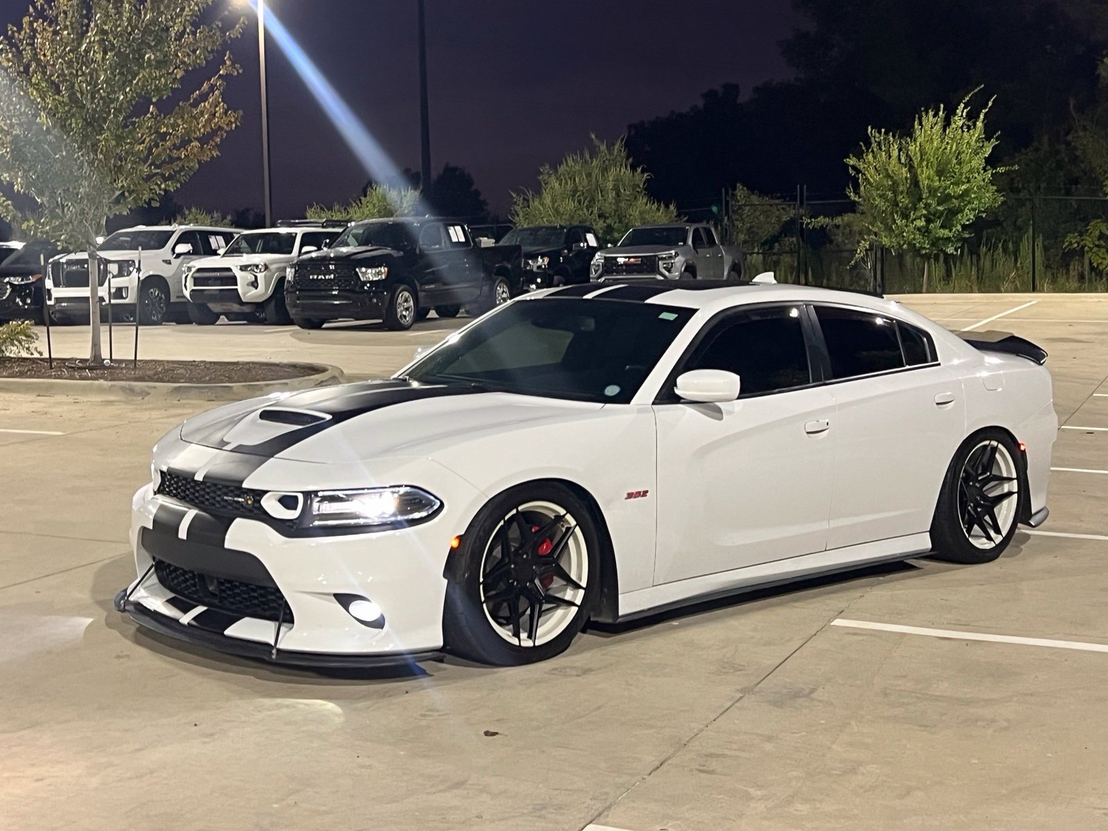 Used 2020 Dodge Charger Scat Pack w/ Plus Group RWD image 5