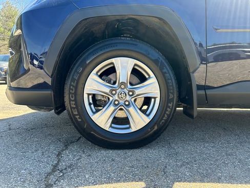 Used 2024 Toyota RAV4 XLE AWD/4WD image 11
