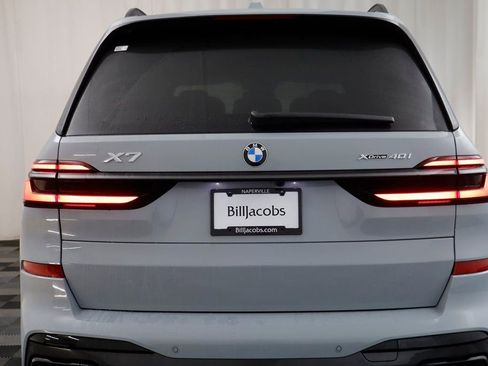 New 2026 BMW X7 xDrive40i w/ M Sport Package AWD/4WD image 17