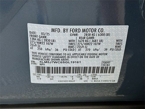 Used 2025 Lincoln Aviator Reserve w/ Luxury Package image 29