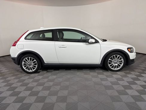 Used 2009 Volvo C30 T5 FWD image 2