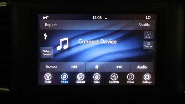 Used 2020 Chrysler Pacifica Touring-L FWD image 16