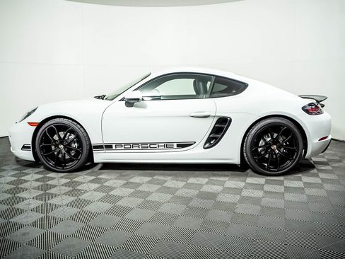 Certified 2024 Porsche 718 Cayman RWD image 2