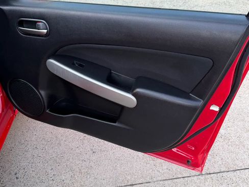 Used 2011 MAZDA MAZDA2 Touring FWD image 38