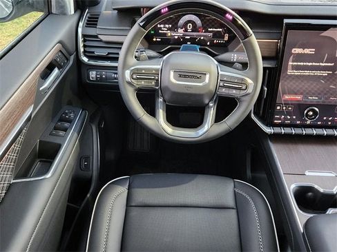 New 2026 GMC Acadia Denali w/ Super Cruise Package image 12