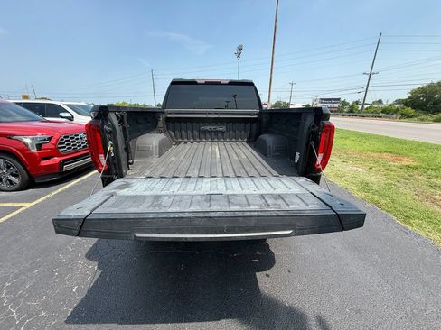 Used 2021 GMC Sierra 1500 AT4 AWD/4WD image 5