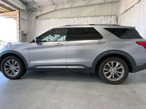 Used 2021 Ford Explorer Limited w/ Equipment Group 301A RWD image 26