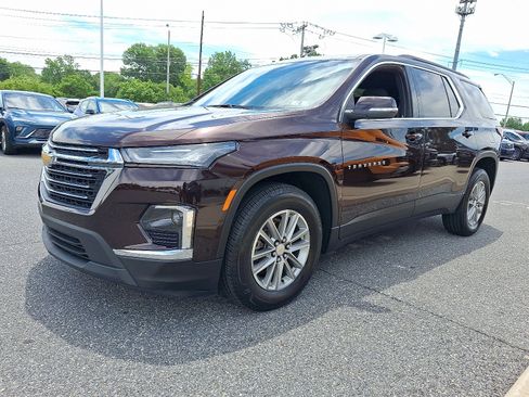 Certified 2023 Chevrolet Traverse LT w/ LPO, Cargo Package AWD/4WD image 3