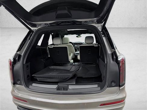 Used 2023 Cadillac XT6 Sport AWD/4WD image 8