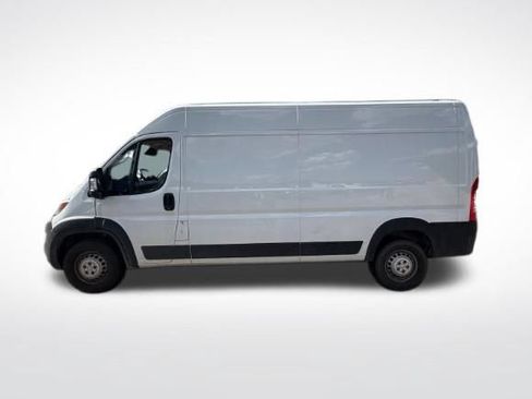Used 2025 RAM ProMaster 2500 w/ Convenience Group FWD image 3