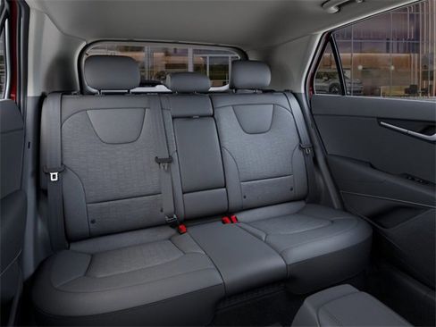 New 2025 Kia Niro SX Touring image 16