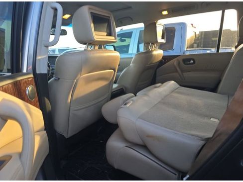 Used 2017 Nissan Armada Platinum image 11