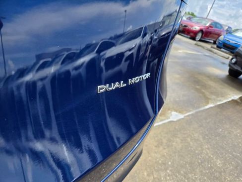 Used 2023 Tesla Model Y Long Range AWD/4WD image 13