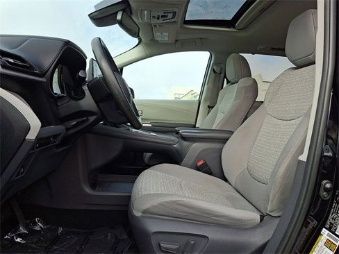 Used 2021 Toyota Sienna LE w/ LE Plus Package image 15