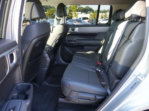 Used 2026 Hyundai Santa Fe SEL FWD image 16