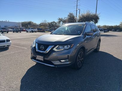 Used 2018 Nissan Rogue SL w/ Premium Package