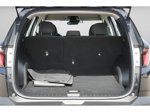 Certified 2023 Hyundai Tucson SE FWD image 11