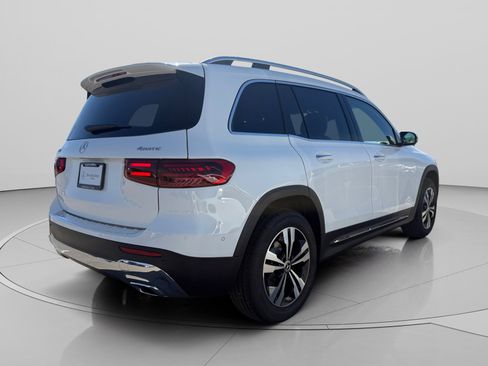 New 2026 Mercedes-Benz GLB 250 4MATIC image 5