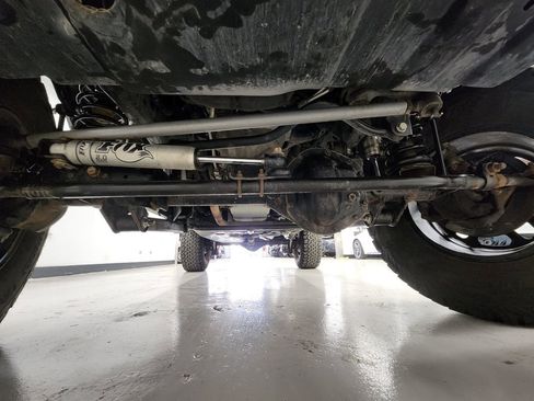 Used 2015 Jeep Wrangler Unlimited Rubicon w/ Connectivity Group image 40