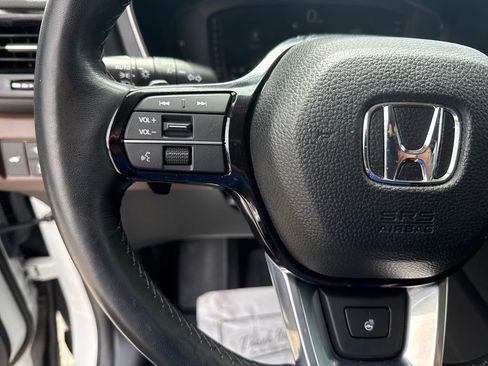 Used 2024 Honda Pilot Elite image 20