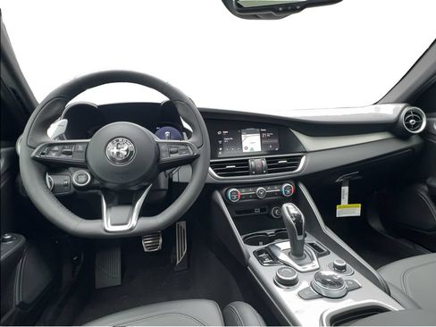 New 2026 Alfa Romeo Giulia w/ Driving Assist Package RWD image 33