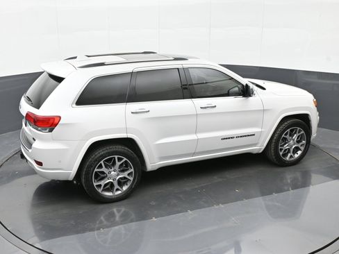 Used 2020 Jeep Grand Cherokee Overland AWD/4WD image 31