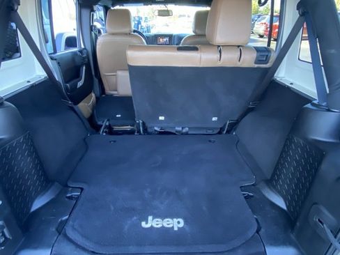 Used 2015 Jeep Wrangler Unlimited Sahara w/ Connectivity Group image 24