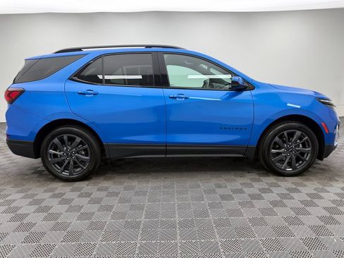 Used 2024 Chevrolet Equinox RS w/ LPO, Floor Liner Package AWD/4WD image 8