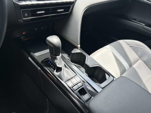 Used 2025 Toyota Camry SE FWD image 23