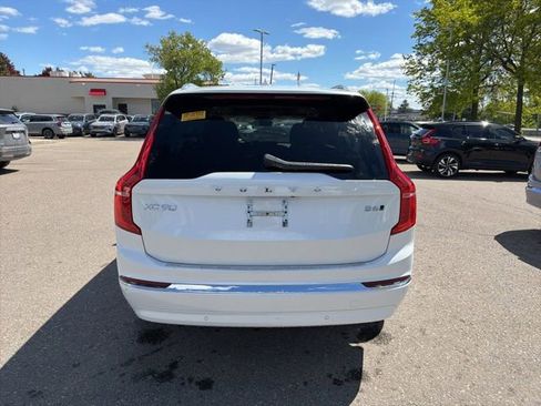 Used 2023 Volvo XC90 B6 Plus w/ Protection Package Premier AWD/4WD image 5