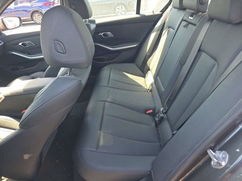Used 2020 BMW 330i xDrive Sedan w/ Convenience Package image 8