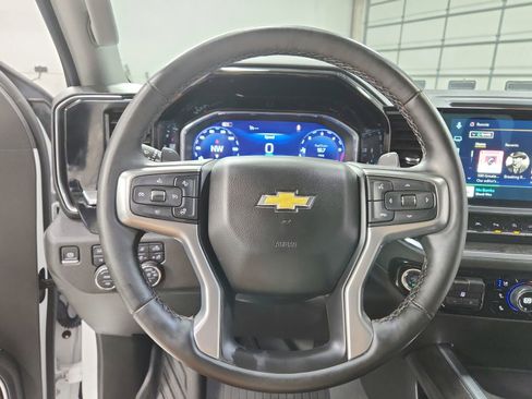Used 2025 Chevrolet Silverado 1500 LTZ AWD/4WD image 22