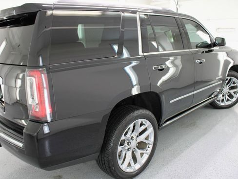 Used 2020 GMC Yukon Denali w/ Denali Premium Package AWD/4WD image 14