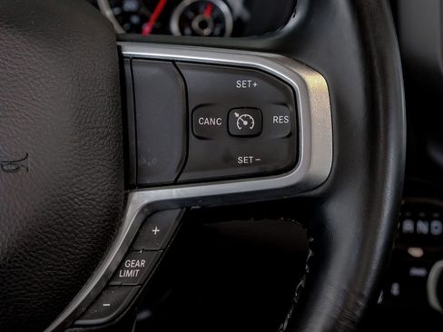 Used 2024 RAM 2500 Big Horn w/ Sport Appearance Package image 18