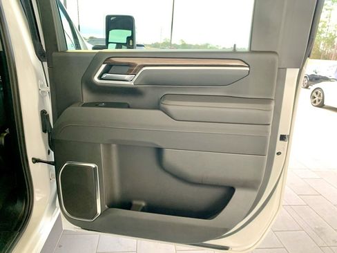 Used 2025 Chevrolet Silverado 2500 LT w/ Trail Boss Package image 27