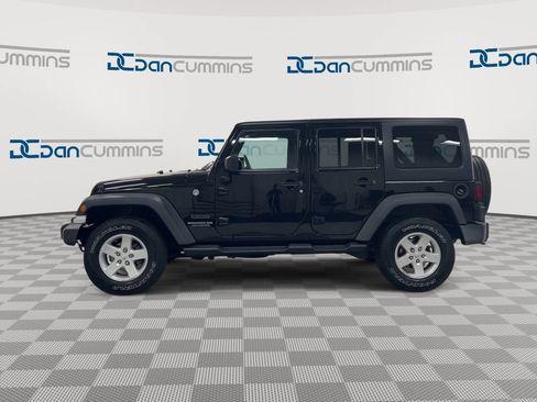 Used 2017 Jeep Wrangler Unlimited Sport w/ Quick Order Package 24S AWD/4WD image 5