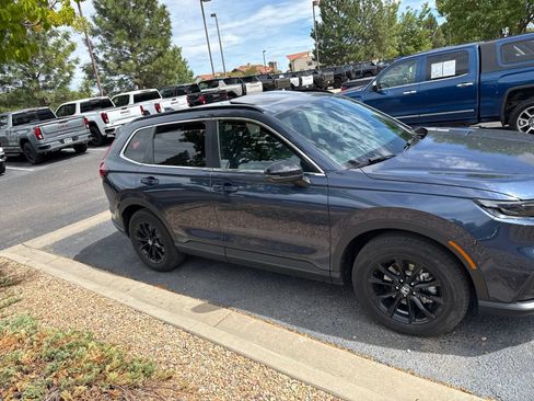 Used 2025 Honda CR-V Sport image 2