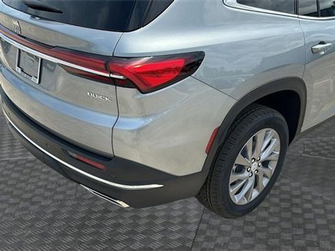 New 2025 Buick Enclave Preferred image 11