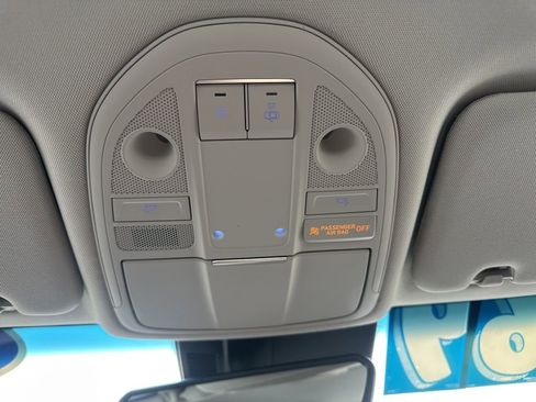 Used 2020 Genesis G70 2.0T image 27