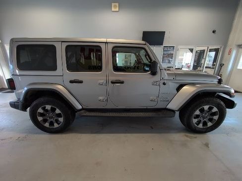 Used 2020 Jeep Wrangler Unlimited Sahara w/ Uconnect 4C Nav & Sound Group image 6