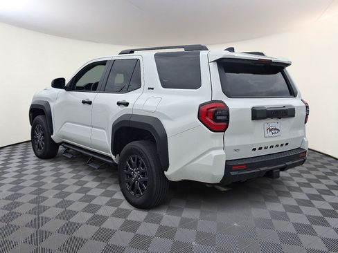 Used 2025 Toyota 4Runner SR5 AWD/4WD image 4