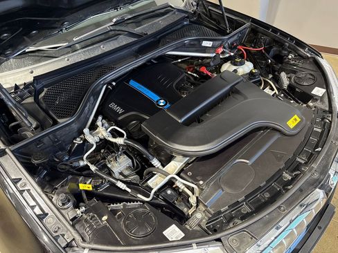 Used 2017 BMW X5 xDrive40e image 72