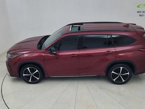 Used 2022 Toyota Highlander XSE AWD/4WD image 83