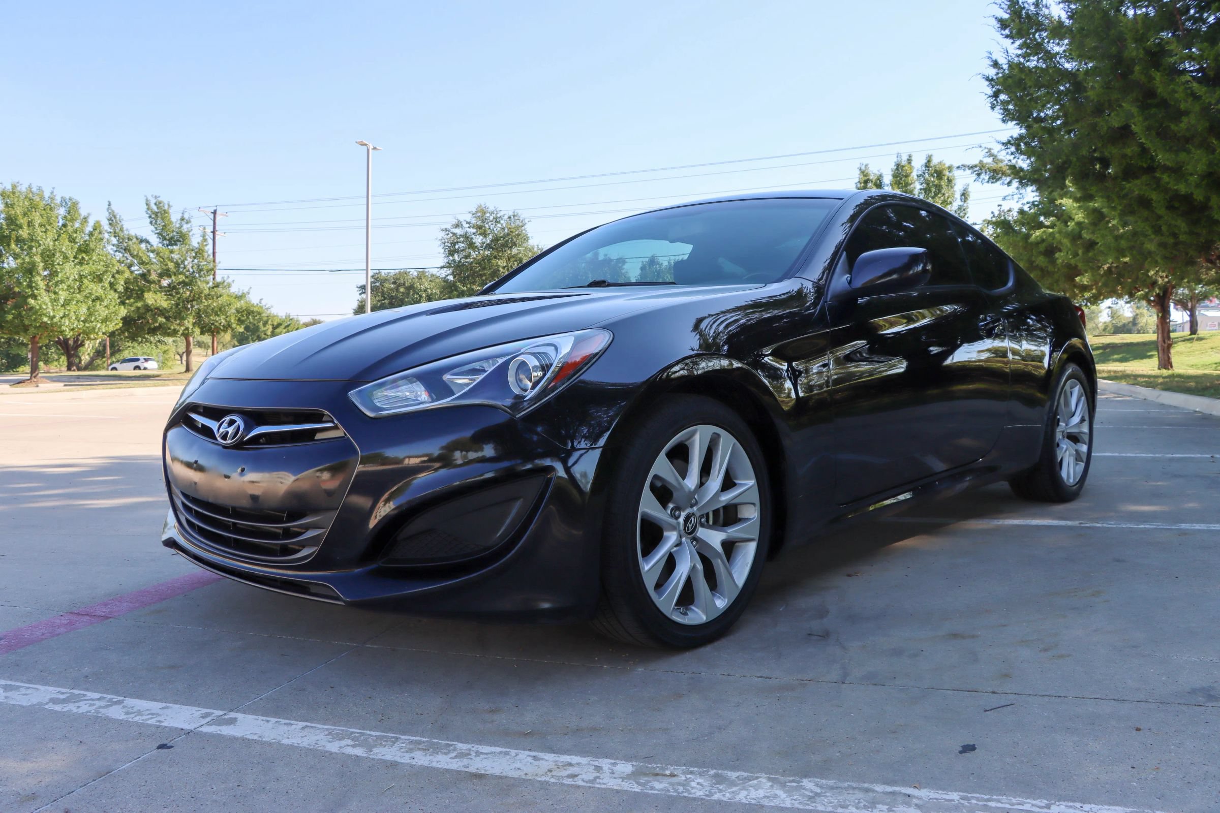 Used 2013 Hyundai Genesis 2.0T RWD image 3