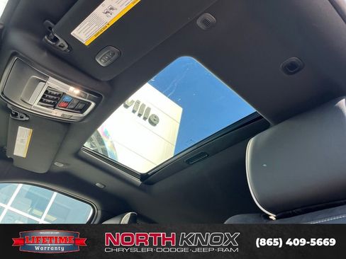 New 2026 RAM 2500 Laramie AWD/4WD image 12